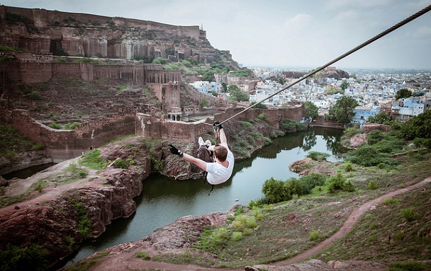 Zip -line og luftige eventyrsparker