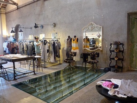 Bungaló 8 butik Mumbaiban