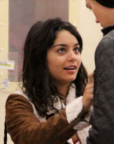 Vanessa Hudgens smink nélkül 12