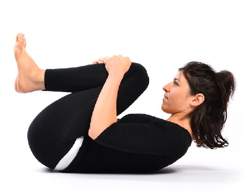 Yoga Asanas til hårfald - Pawanmuktasana