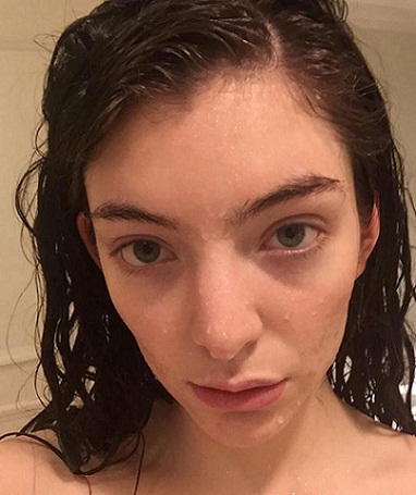 Lorde smink nélkül 10