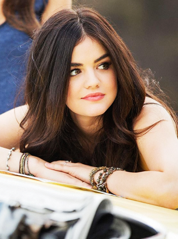 Lucy Hale smink nélkül 9