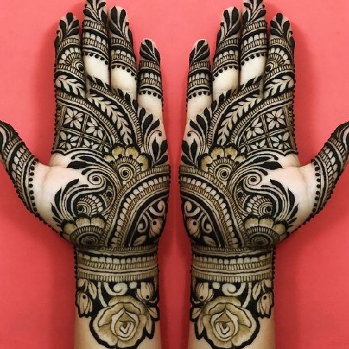 Floral Mehndi -designs til hænder