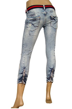 Distressed Capri jeans