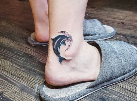 Dolphin Tattoo Designs 6