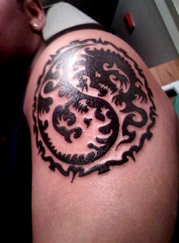 Yin Yang sárkány tetoválás tervezés