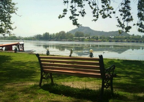 Turiststeder i Nigeen Lake Srinagar