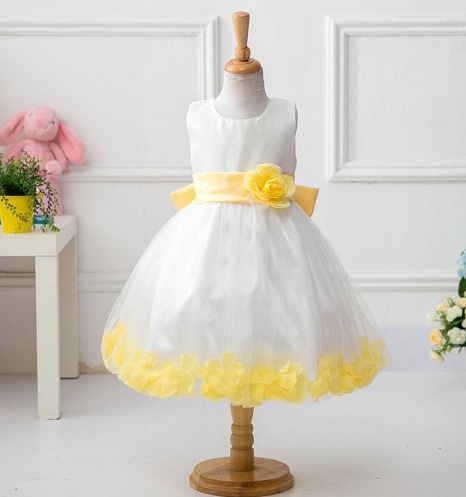 Sárga hercegnő ruha