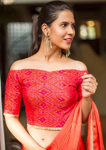 Rød Ikat Off Shoulder Bluse