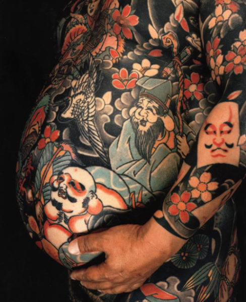 Hagyományos japán teljes test tetoválás