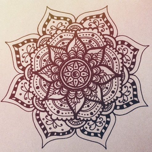 Mandala blomstertatovering