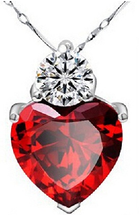 Hjerteformet rubinsten halskæde med diamant