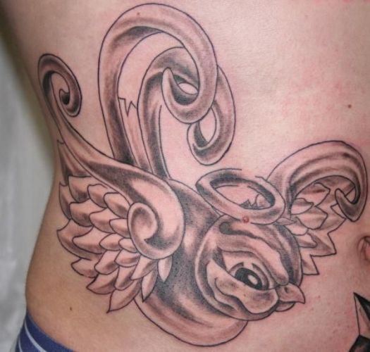 Angyal fecske tetoválás