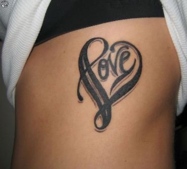 A „szerelem” szó Ambigram tetoválásmintái