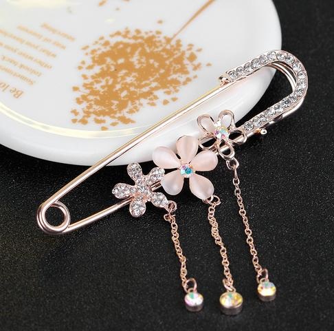Blomstrede luksus hijab pins