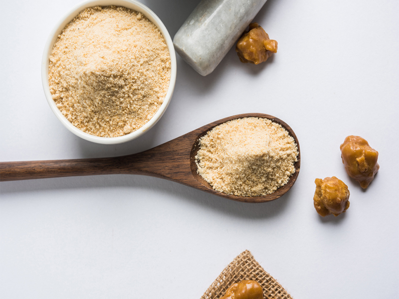 A legjobb Asafoetida előnyök (hing) az egészség, a haj és az amp; Bőr