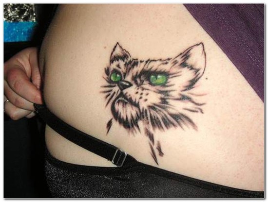 Gyomor macska tetoválás