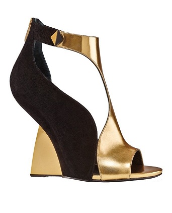 Curvy Gold Designer sandaler