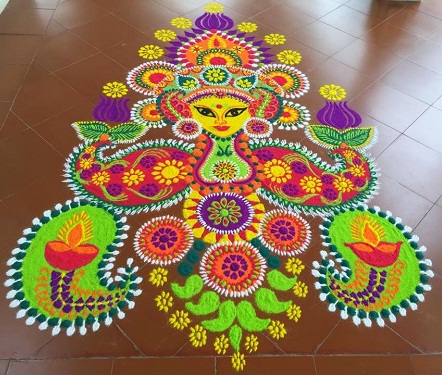 Farverig Maa Durga Rangoli