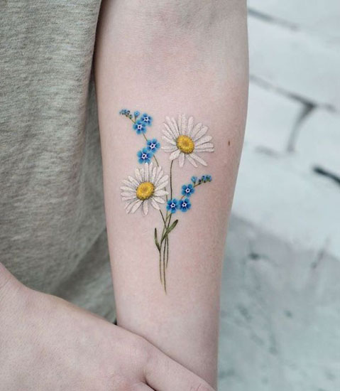 A legjobb Daisy Tattoo Designs