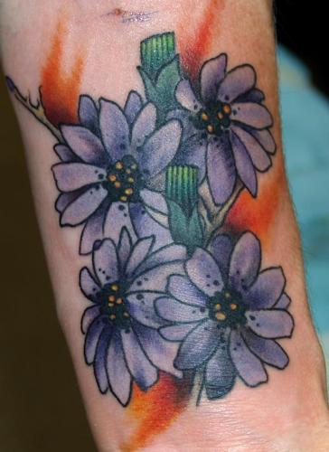 Daisy Tattoo lila fürtje