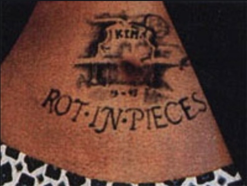 Rot i stykker Eminem Tattoo på mave