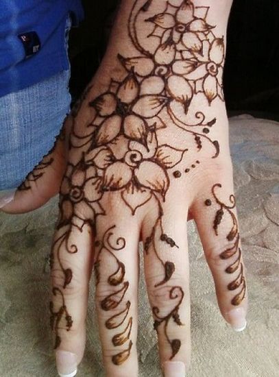 Floral Engagement Mehndi Design