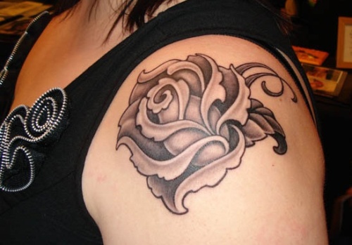 Rózsavirágos Tetoválások Lányoknak