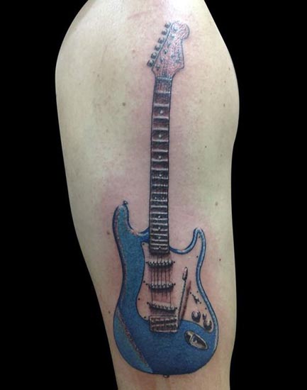 Bedste guitar tatoveringsdesign 4