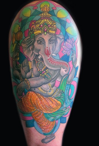 Ganapati halværmet tatovering