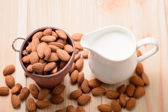 Almond Milk Face Pack til tør hud
