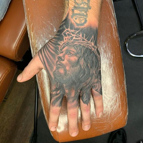 A legjobb Jézus tetoválásminták 8