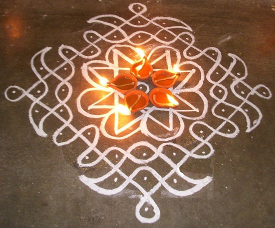 Kolangal Diyas Rangoli Design