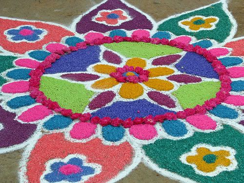 Virág Kolangal Rangoli Design