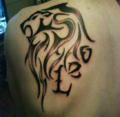 Kelta oroszlán arc tetoválás tervezés a vállán