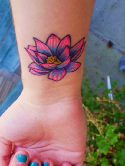 Hånd Lotus Tattoo Design