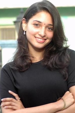 Tamanna Bhatia uden makeup 3