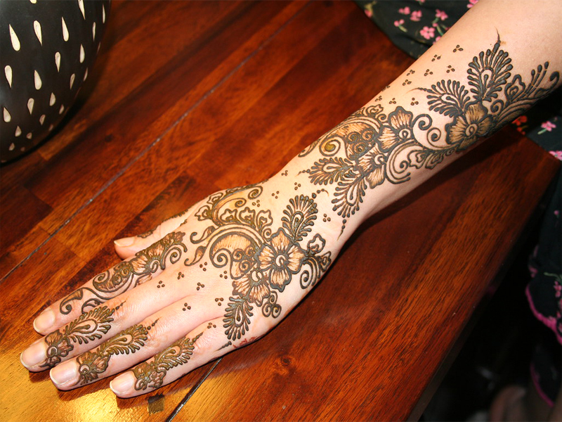 Bedste skraverede Mehndi -designs med billeder