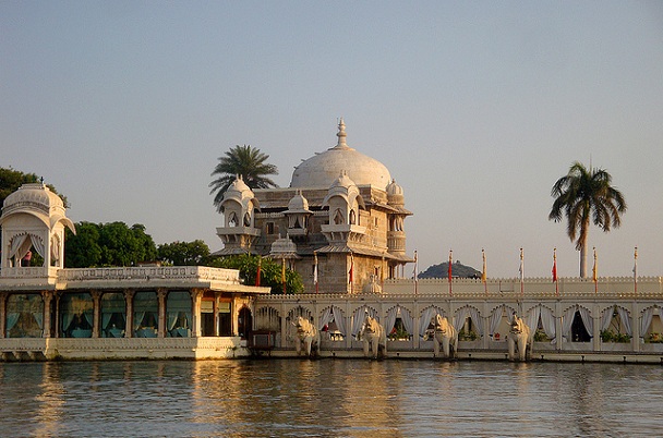 Jag Mandir turistattraktioner i udaipur
