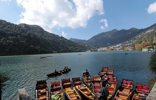 nainital-lake_uttarakhand-turist-steder