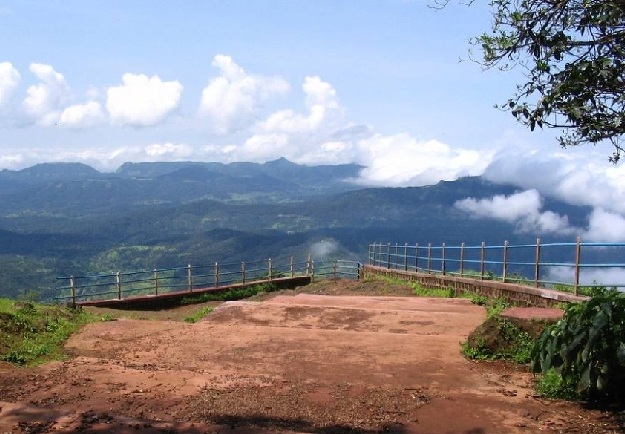 connaught-peak_mahabaleshwar-turist-steder