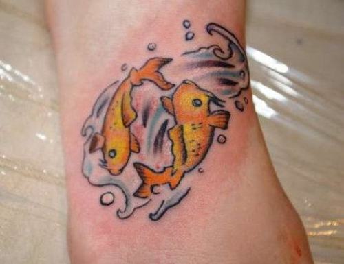 Fisken Zodiac Tattoo på anklen