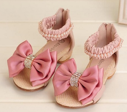 Princess stílusú gyöngy rózsaszín cipő