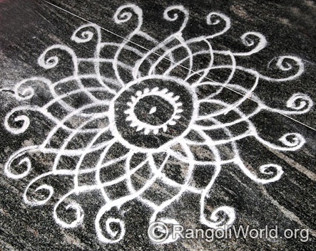 Frihånd Rangoli -design med Kolam -pulver