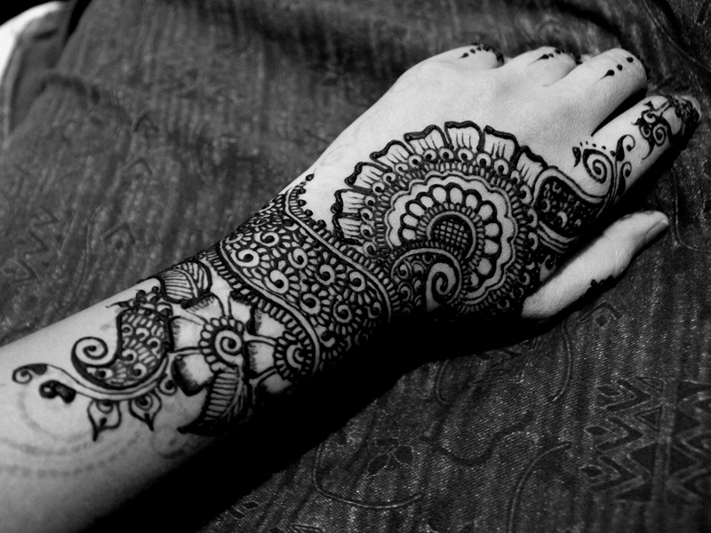 Fekete Mehndi Designs