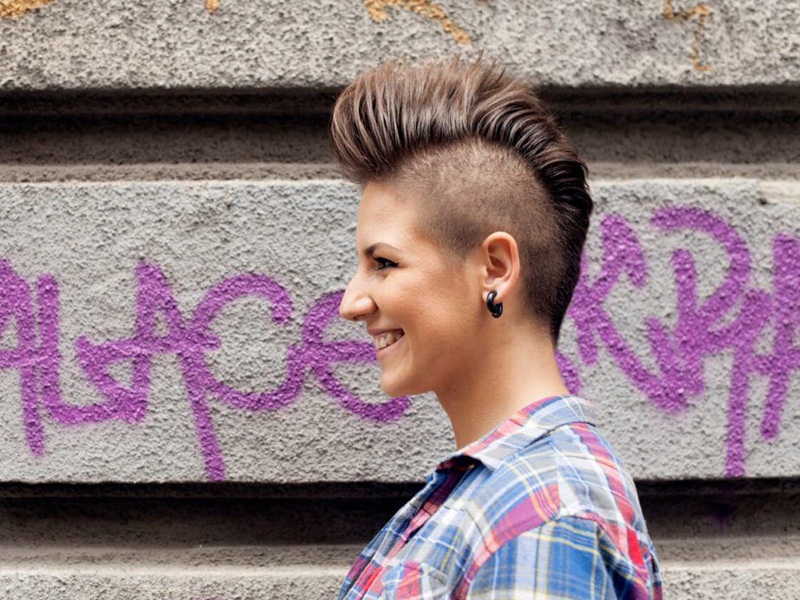 női punk frizurák