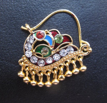 Smuk Rajasthan Style Peacock Nose Pin Design