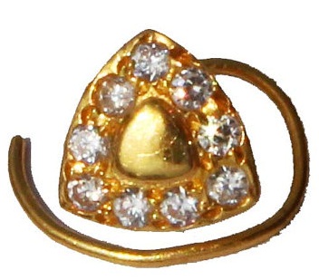 Piercing Guld og Diamant Studded Trillion Næse Pin Design
