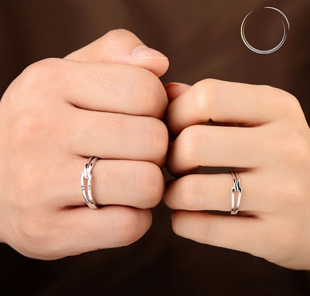 Interlocking Lovers Promise Rings