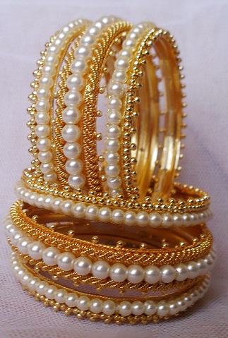Guld-perler Studded Bangle Design
